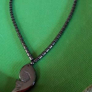 Necklace.Approx 8" over neck.never worn